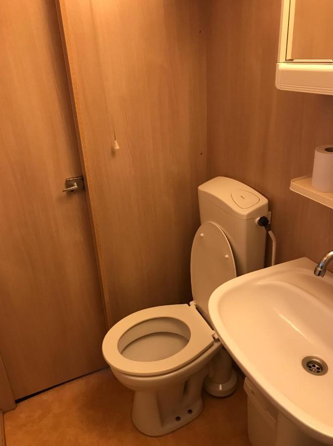 Chalet 'T Rijsterbos Op Camping Met Zwembad! Villa Eksteriør billede